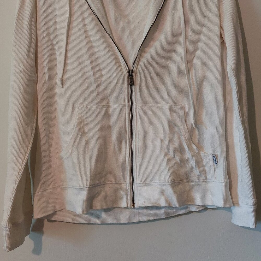 Liz Claiborne White Sweater